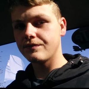 Meet your Posher, Justin